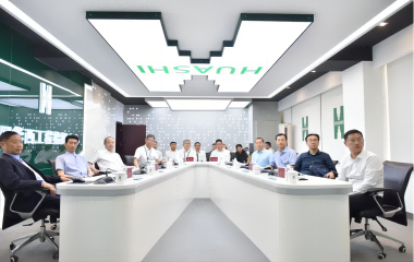 蔣錫培拜會(huì)四川華西集團(tuán)黨委書記、董事長(zhǎng)楊斌